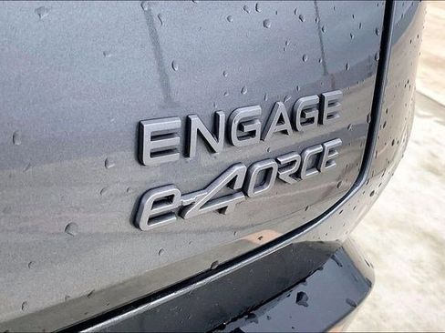 Used 2023 Nissan Ariya AWD image 8