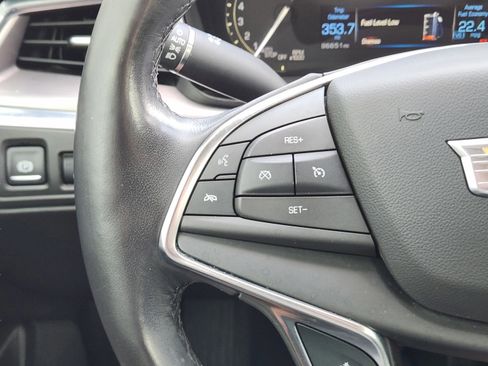 Used 2018 Cadillac XT5 Premium Luxury image 32