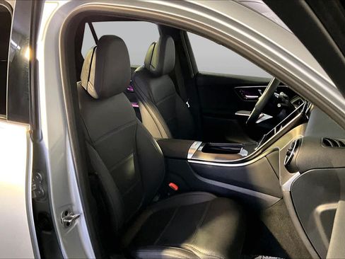 Certified 2026 Mercedes-Benz GLC 300 4MATIC image 8