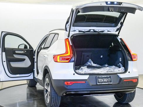 New 2026 Volvo XC40 B5 Plus w/ Protection Package Premier image 26