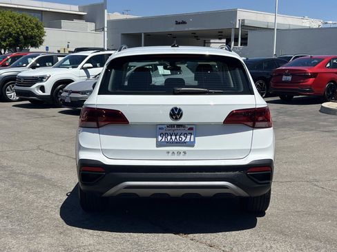 Certified 2024 Volkswagen Taos S FWD image 22