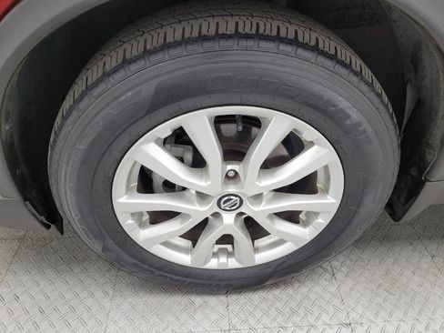 Used 2019 Nissan Rogue SV image 31