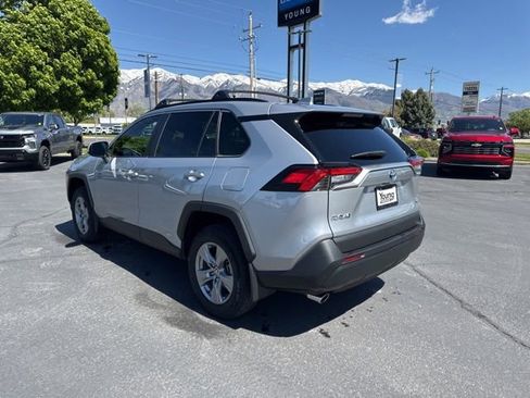Used 2024 Toyota RAV4 XLE AWD/4WD image 3