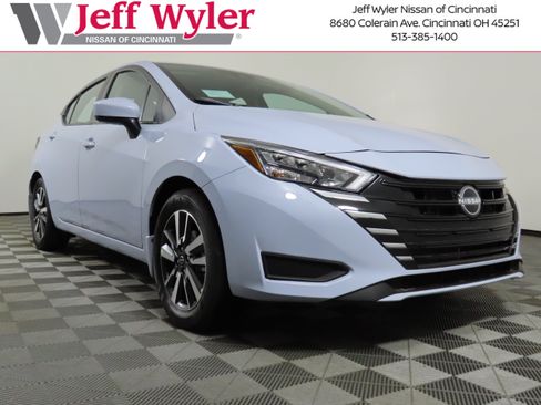 New 2025 Nissan Versa SV w/ Electronics Package FWD image 1