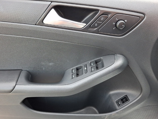 Used 2016 Volkswagen Jetta S FWD image 19