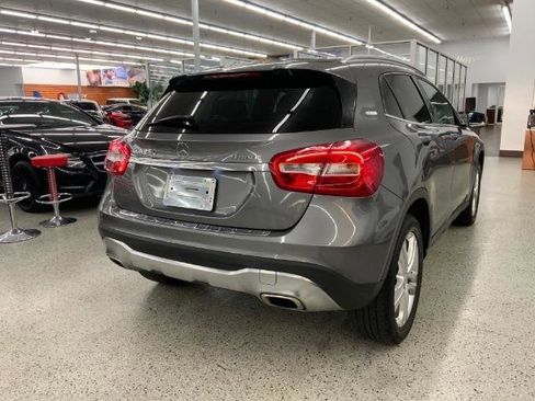 Used 2018 Mercedes-Benz GLA 250 4MATIC image 5