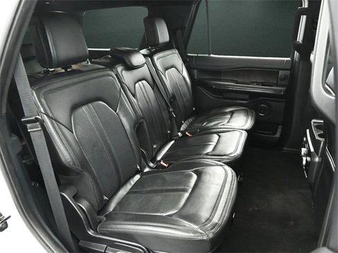Used 2021 Ford Expedition Limited image 18