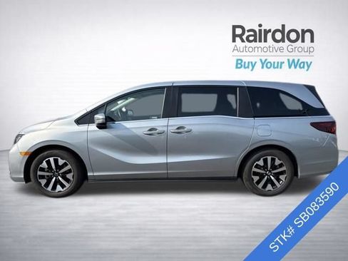 Used 2025 Honda Odyssey EX-L image 4