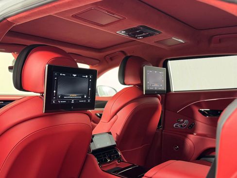 New 2025 Bentley Flying Spur Plug-In Hybrid AWD/4WD image 48