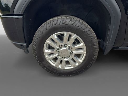 Used 2022 GMC Sierra 2500 Denali AWD/4WD image 9
