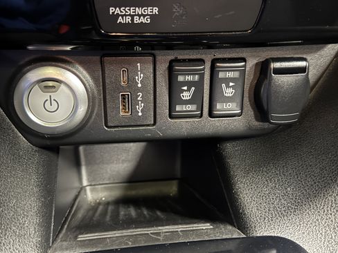 Used 2021 Nissan Leaf SV image 19