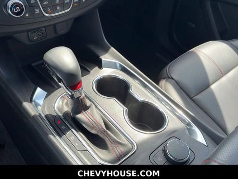 Used 2023 Chevrolet Traverse RS AWD/4WD image 19