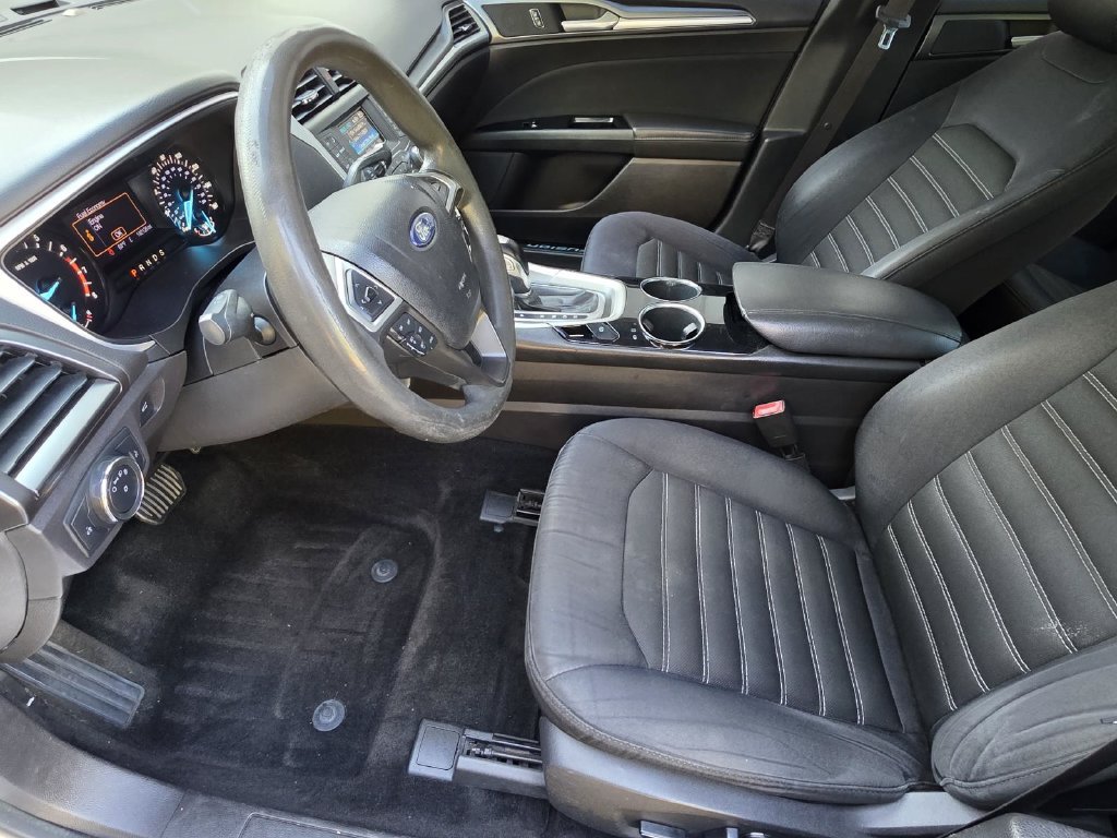 Used 2013 Ford Fusion SE FWD image 8