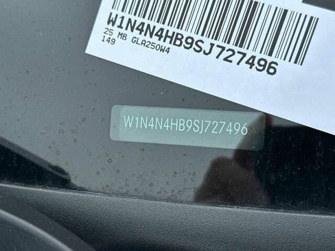 Used 2025 Mercedes-Benz GLA 250 4MATIC image 4