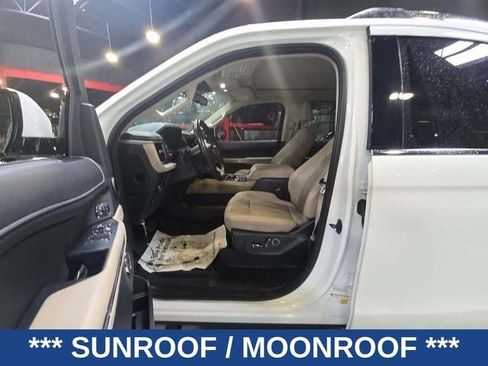 Used 2023 Ford Expedition Max Limited AWD/4WD image 3