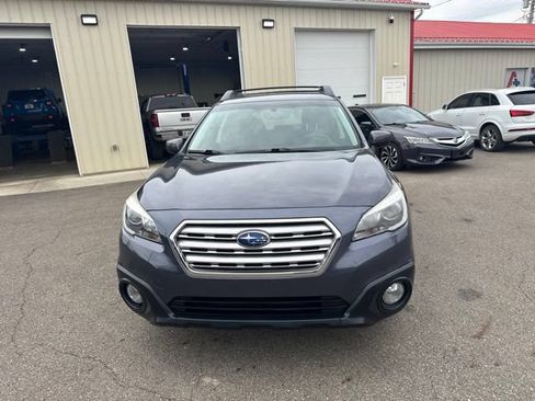 Used 2017 Subaru Outback 2.5i Premium AWD/4WD image 8
