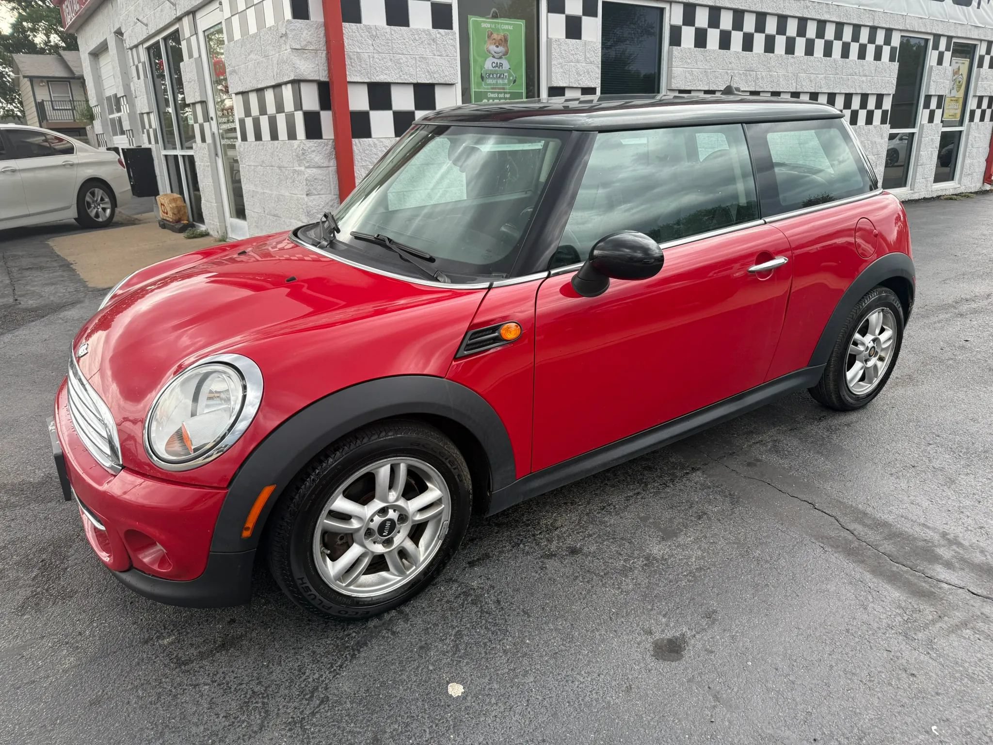 Used 2012 MINI Cooper Hardtop FWD image 2
