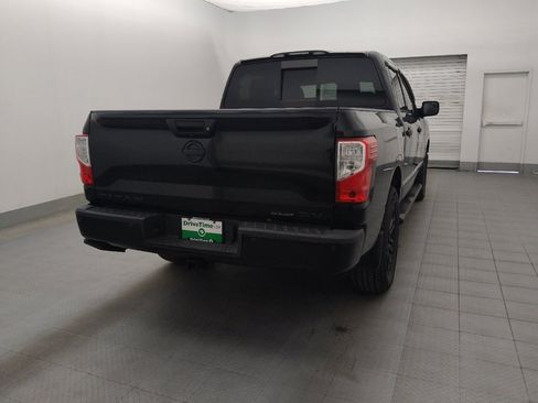 Used 2018 Nissan Titan SV w/ SV Convenience Package image 7