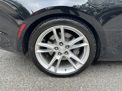 Used 2020 Chevrolet Camaro SS image 15
