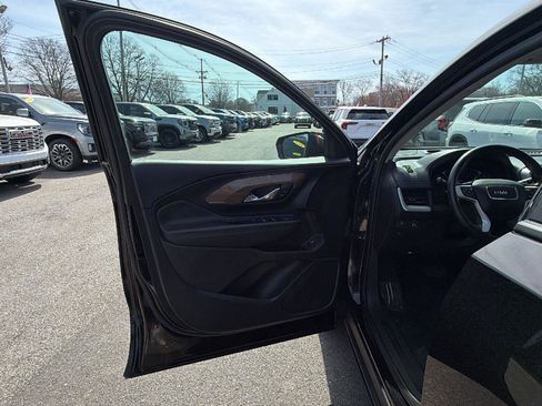 New 2026 GMC Terrain Elevation w/ Elevation Premium Package image 13