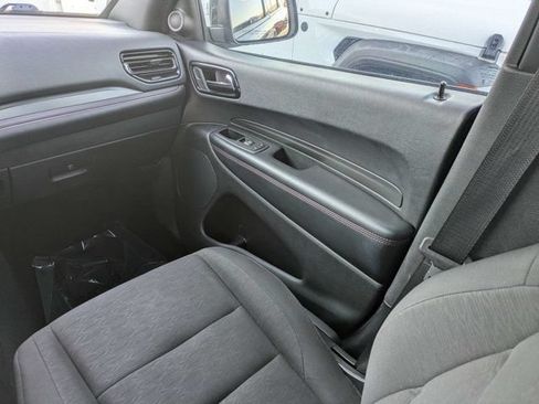 Used 2025 Dodge Durango GT RWD image 18