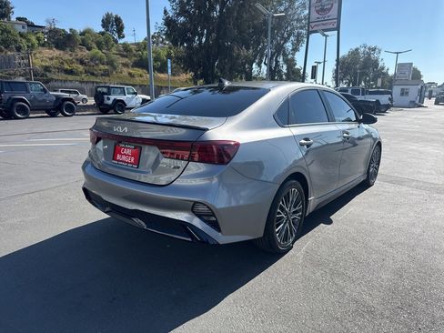 Used 2024 Kia Forte GT-Line w/ GT-Line Premium Package image 7