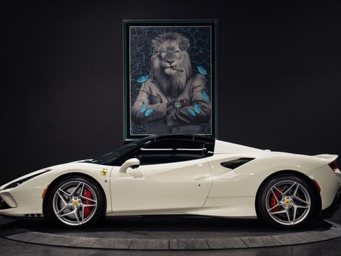 Used 2023 Ferrari F8 Tributo RWD image 12