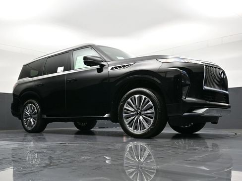 New 2026 INFINITI QX80 Luxe image 32