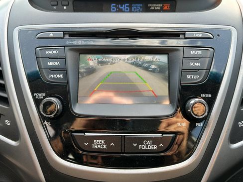 Used 2016 Hyundai Elantra Value Edition FWD image 24