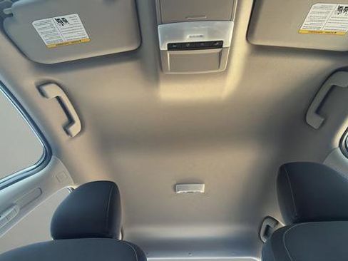 Certified 2025 Nissan Sentra S FWD image 27