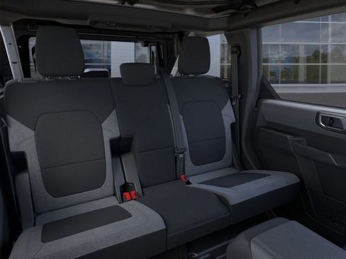 New 2026 Ford Bronco Base w/ Sasquatch Package image 11