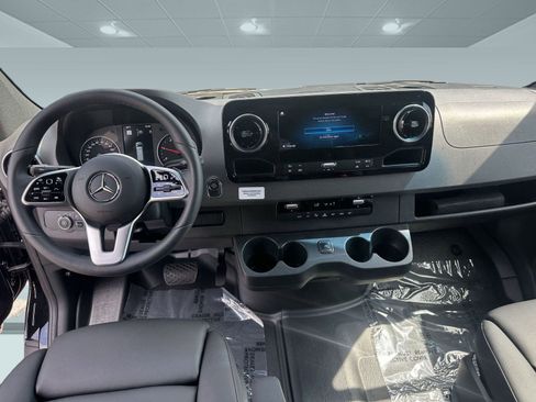 New 2024 Mercedes-Benz Sprinter 3500 image 11