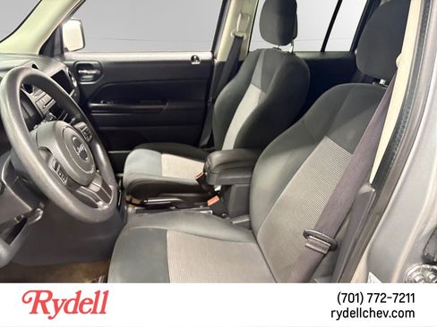 Used 2015 Jeep Patriot Sport w/ Power Value Group AWD/4WD image 10