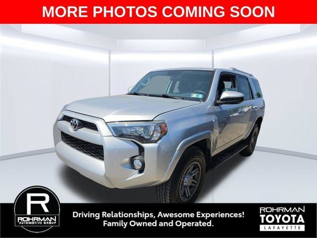 Used 2018 Toyota 4Runner SR5 AWD/4WD image 1