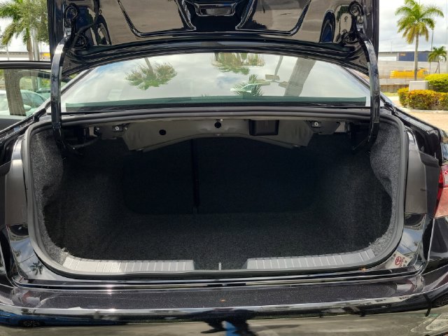 Used 2026 Volkswagen Jetta SE FWD image 6