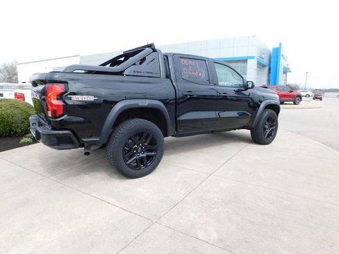 New 2025 Chevrolet Colorado Trail Boss w/ Midnight Edition AWD/4WD image 3