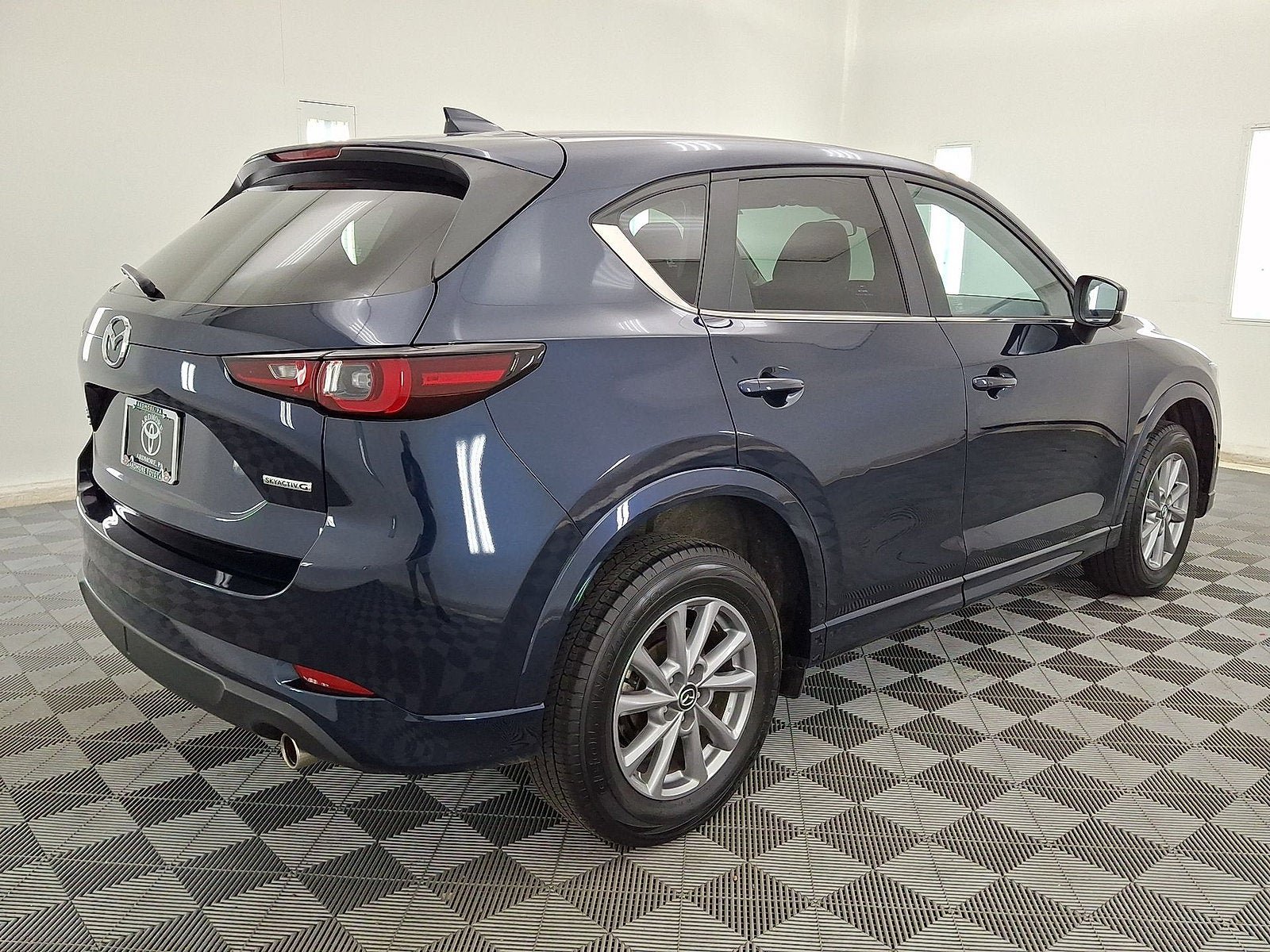 Used 2025 MAZDA CX-5 AWD 2.5 S w/ Select Package image 17