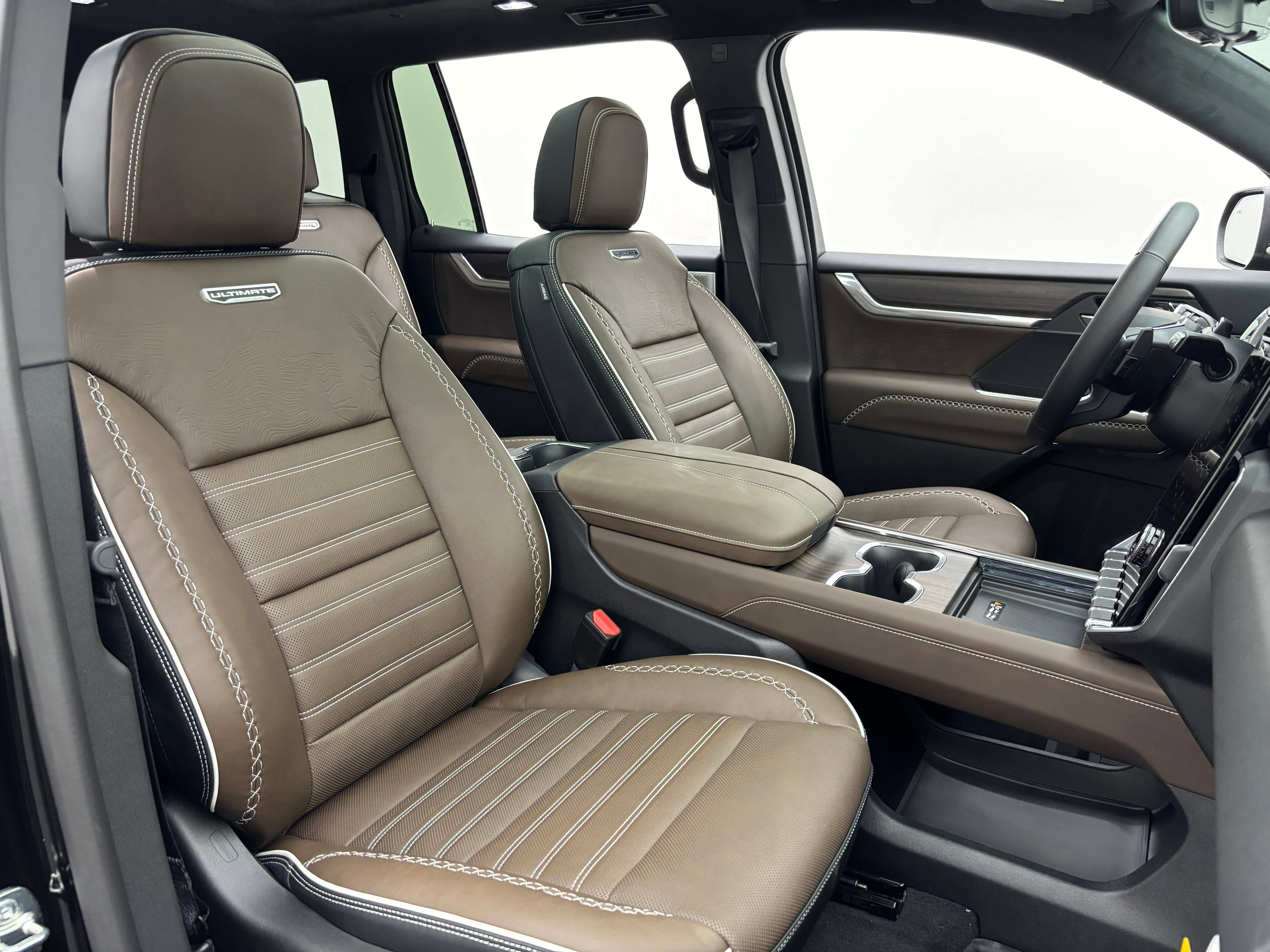 New 2026 GMC Acadia Denali Ultimate w/ LPO, Floor Liner Package AWD/4WD image 42