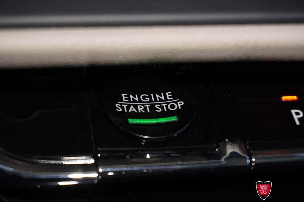 Used 2025 Lincoln Corsair Grand Touring w/ Equipment Group 301A AWD/4WD image 33