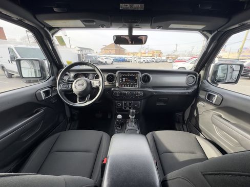 Certified 2022 Jeep Wrangler Unlimited Sport image 10