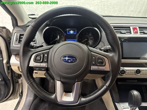 Used 2015 Subaru Outback 2.5i Limited AWD/4WD image 4