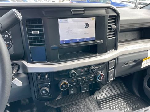 New 2026 Ford F550 4x4 Crew Cab image 10