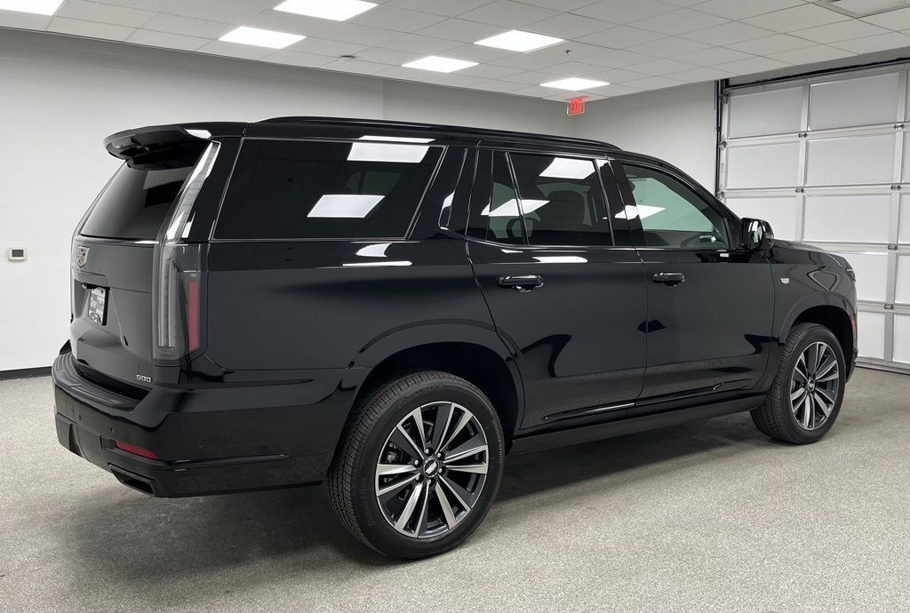 Used 2026 Cadillac Escalade Sport AWD/4WD image 11