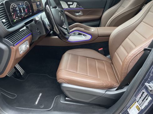 Certified 2025 Mercedes-Benz GLS 450 4MATIC image 21