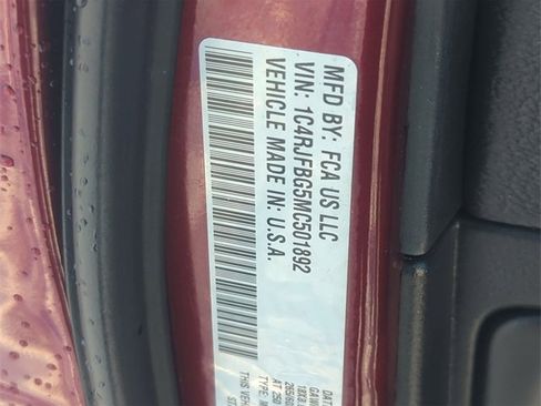 Used 2021 Jeep Grand Cherokee Limited image 30