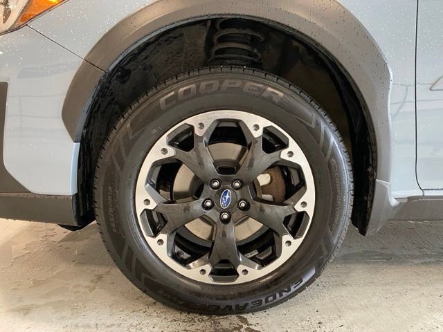 Used 2021 Subaru Crosstrek 2.0i Premium w/ Moonroof Package AWD/4WD image 5