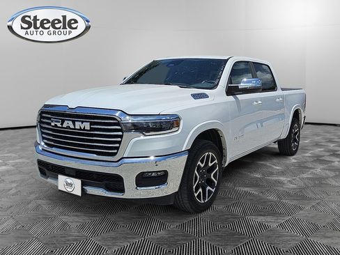 Used 2025 RAM 1500 Laramie AWD/4WD image 1