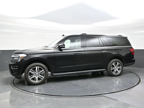 Used 2024 Ford Expedition Max Limited image 3