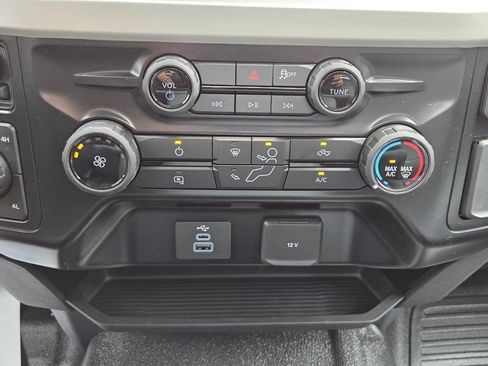 New 2026 Ford F250 XL w/ XL Driver Assist Package AWD/4WD image 34