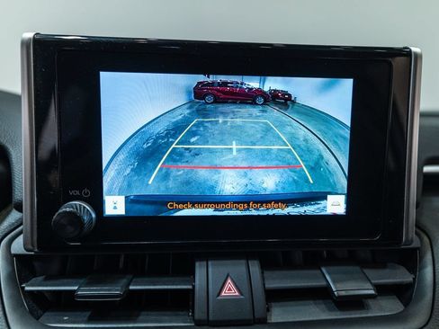 Certified 2025 Toyota RAV4 LE AWD/4WD image 28